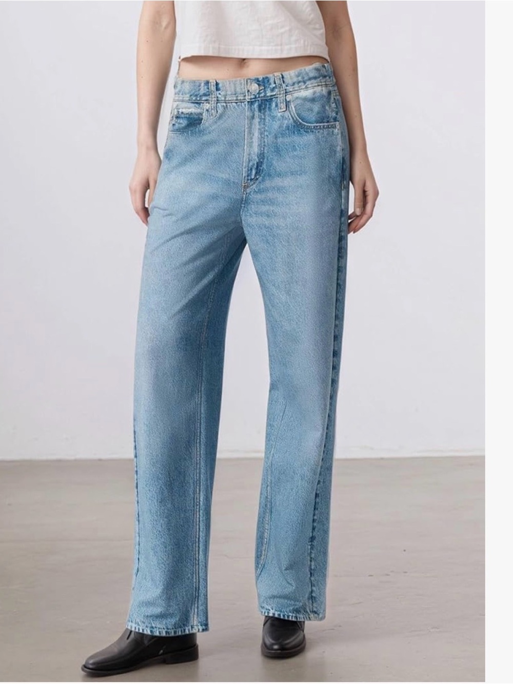 NWT Women’s Sweatpant jeans size small